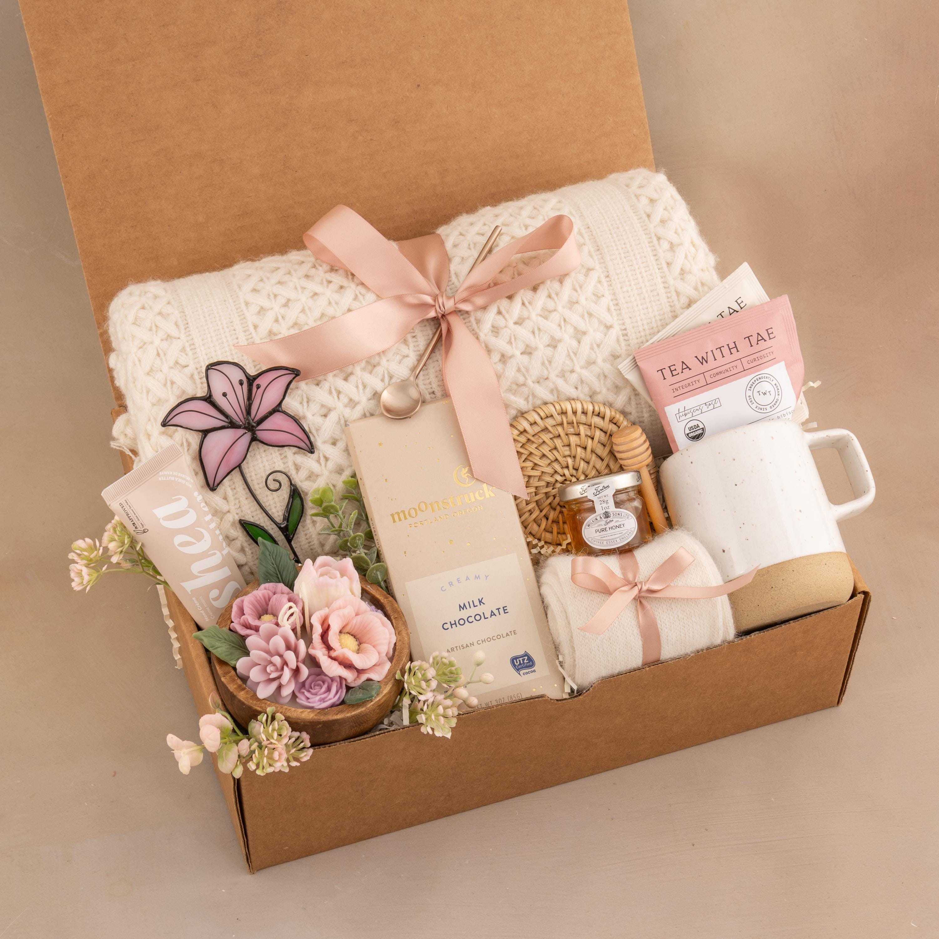 Birthday Gift Box, Cozy Spa Gift Basket for Her - Etsy