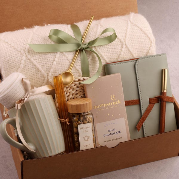 Hug In A Box, Encouragement Gift, Mom Gift Set, Hygee Gift Box, Thinking Of You Box, Cozy Care Package, Self Care Basket, Blanket Gift Box