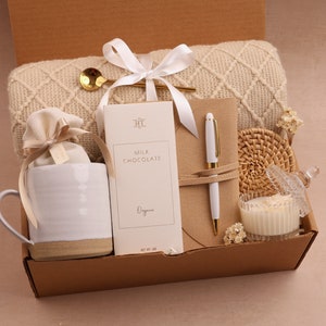 Babyhug Box of Happiness Complete Skincare Gift Set - Pack of 7