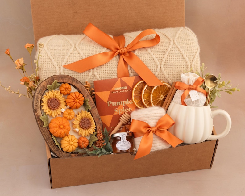 Hygge Fall Gift Box, Boo Basket, Spooky Season Gift, Cozy Fall Gift Set, Harvest Gift, Pumpkin Spice, Halloween Gifts SunflowerWoodCandle