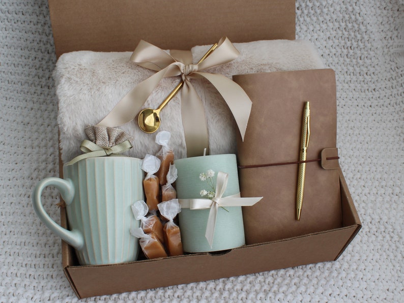 Sending a hug care package, gift box for her, thinking of you, birthday gift box, thank you gift, hygge gift, gift for women, gift for mom GreenPillarBlkJrn