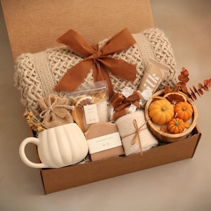 Hygge Fall Gift Box, Boo Basket, Spooky Season Gift, Cozy Fall Gift Set, Harvest Gift, Pumpkin Spice, Halloween Gifts