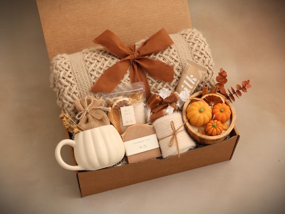 Hygge Fall Gift Box, Boo Basket, Spooky Season Gift, Cozy Fall Gift Set, Harvest Gift, Pumpkin Spice, Halloween Gifts