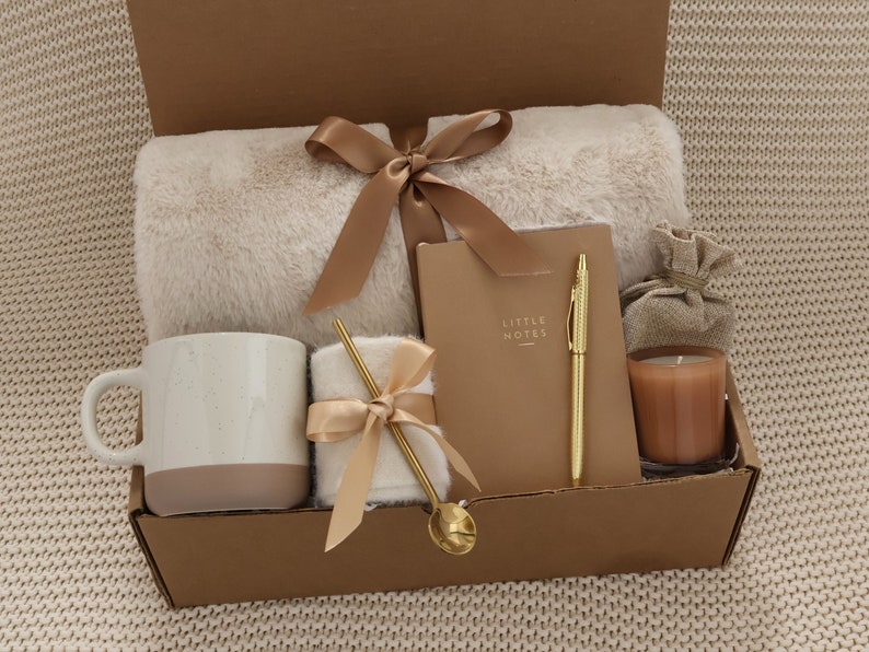 Hygge Gift Box for Your Loved One, Gift Set for Him, Birthday Box for Her, Dads, Brothers, Husband Gift, Cozy Holiday Gifts, Miss you LittleNotes Blanket