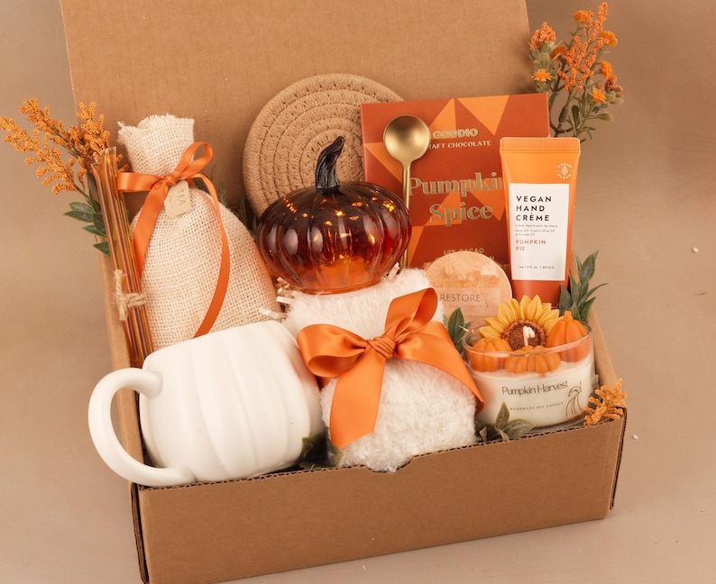 Hygge Fall Gift Box, Boo Basket, Spooky Season Gift, Cozy Fall Gift Set, Harvest Gift, Pumpkin Spice, Halloween Gifts Fall No Blanket