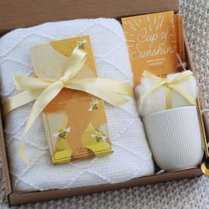 Sending a hug gift box, thinking of you, birthday gift, self care gift basket, warm and cozy, thank you gift box, get well soon Honeycomb Blanket