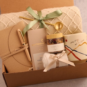 Thank you gift, thank you gift for friend, Hygge Gift Box with Blanket, thank you gift box, thank you gift mentor, teacher, coworker OneDayMug Journal