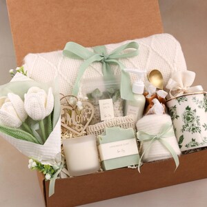 Mothers Day Gift Basket, Mothers Day Gift Box, Mothers Day Gift From Daughter, Mothers Day Gift For Grandma, Mothers Day Gift Ideas For Mom Spa White Tulips