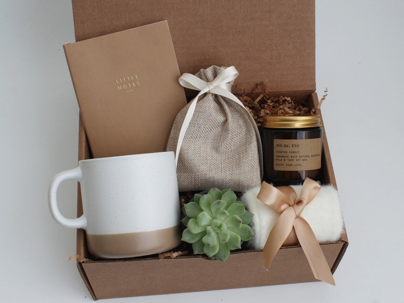 Thank you gift, thank you gift for friend, Hygge Gift Box with Blanket, thank you gift box, thank you gift mentor, teacher, coworker Little Notes