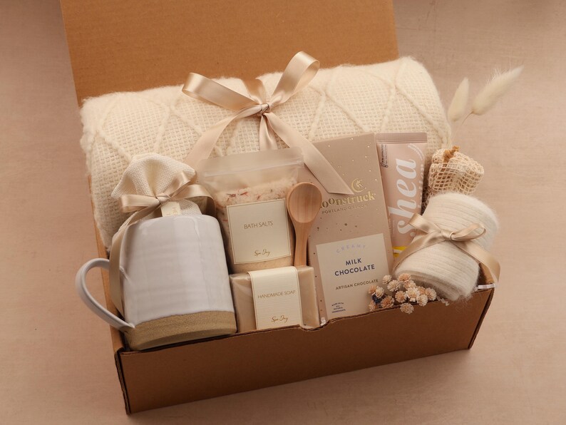 Cozy Hygge Gift Box, Self Care Gift Box, Fall Gift Box, Holiday Gifts, Gift Set For Her Mom, Miss You, Sending A Hug, Gift For Colleagues Spa Blanket