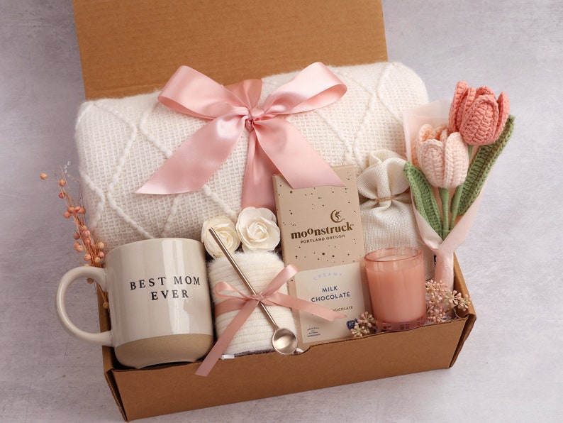 Mother's day gift from daughter, Mothers Day Gift Box, Mothers day gift for Grandma, Mothers Day Spa Gift, Mom Pink Tulips