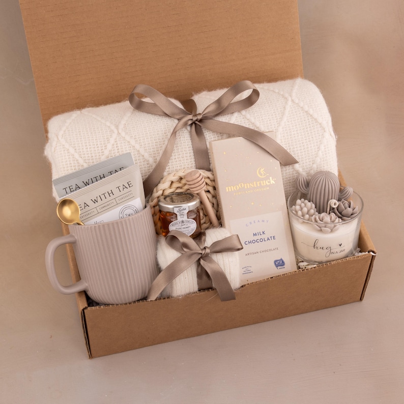 Sympathy Gift Basket, Hygge Gift Box with Blanket, Sending a hug, Thinking of you, bereavement gift, Encouragement gift, Thank You, Sunshine Hug in Jar Greish
