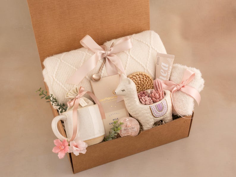 Sympathy Gift Basket, Hygge Gift Box with Blanket, Sending a hug, Thinking of you, bereavement gift, Encouragement gift, Thank You, Sunshine Llama Candle