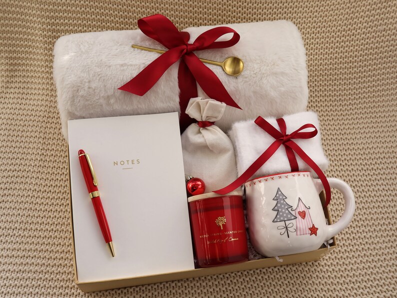 Caja de regalo navideña, canasta de regalo de Navidad, regalo hygge, envío de un abrazo, caja de regalo para mujer, paquete de cuidado para ella, regalo de agradecimiento, idea de caja de regalo XmasBlanket