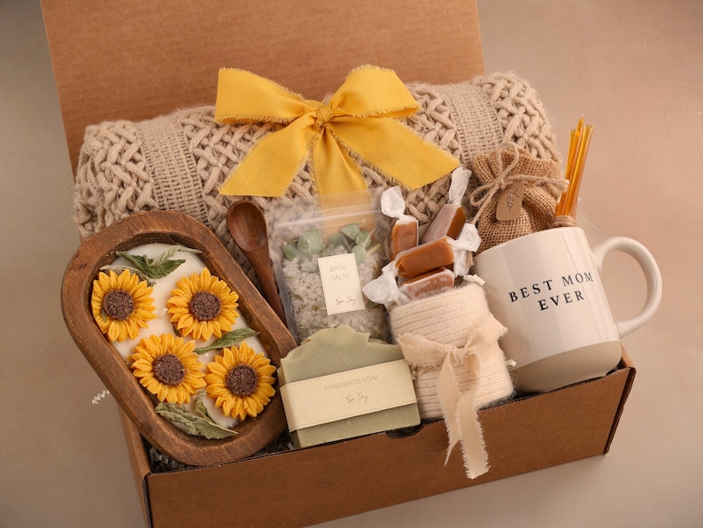 Unique Gifts for Mom, Happy Mother's Day Gift Box with Blanket, Gift for Mom, Mother's Day Gift Basket, Gift Box for Women, Gift for Her Sunflower WoodCandle