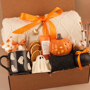 Hygge Fall Gift Box, Boo Basket, Spooky Season Gift, Cozy Fall Gift Set, Harvest Gift, Pumpkin Spice, Halloween Gifts Boo White Orange