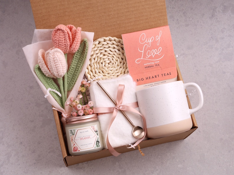 Crochet Mothers Day Gift box, Mothers Day Gift From Daughter, Gift For Mom, Best Mom Ever, Mothers Day Gift basket, Care Package for Mom Cup of Love Tulip