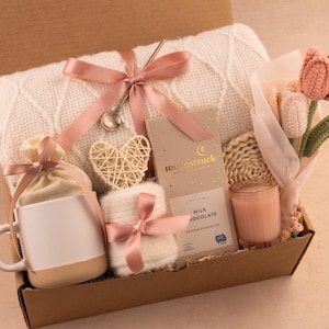 Self Care Gift Box, Cozy Mug, Artisan Chocolate, Knitted Flowers Candle