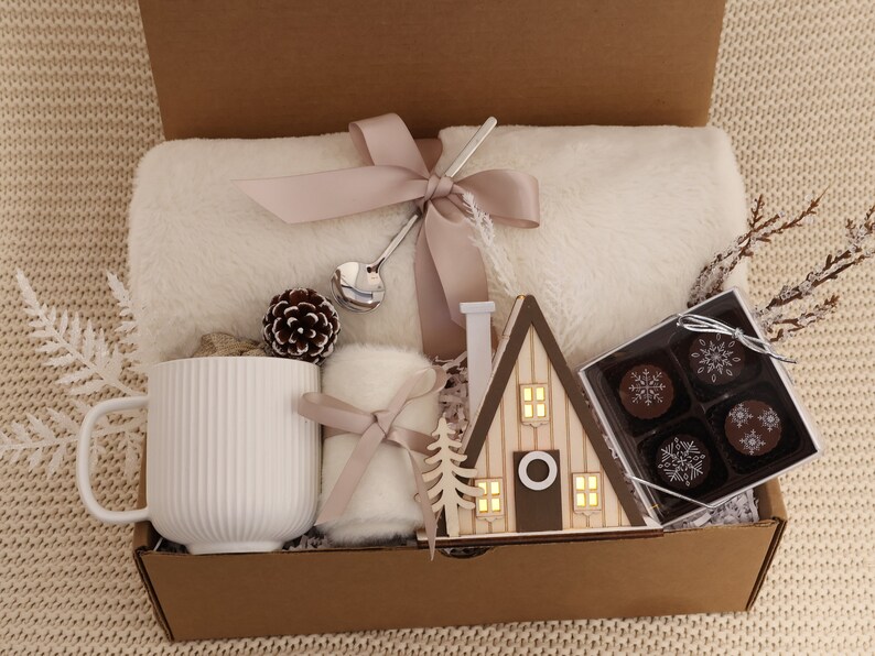 Gift Box Hygge with Blanket, Sending a hug, Thinking of you, Sympathy gift, Bereavement gift, Encouragement gift, Sympathy gift basket NordicHouse Truffles