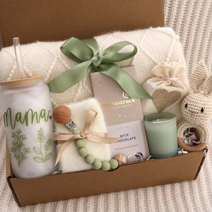 New Mom and Baby Gift Box with Blanket, Gift for Women After Birth, Post Pregnancy Gift Basket, Mom to be Self Care Package Postpartum MamaGlassBlanktGreen