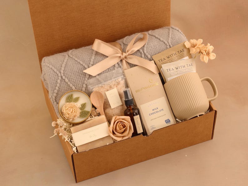 Thank you gift, thank you gift for friend, Hygge Gift Box with Blanket, thank you gift box, thank you gift mentor, teacher, coworker GrayBlanketBeigeSpa