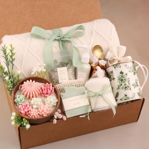 Unique Gifts for Mom, Happy Mother's Day Gift Box with Blanket, Gift for Mom, Mother's Day Gift Basket, Gift Box for Women, Gift for Her Pink SucculentCandle