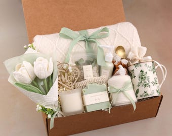 Mothers Day Gift Basket, Mothers Day Gift From Daughter, Gift For Mom, Best Mom Ever, Mothers Day Gift basket, Care Package for Mom Box