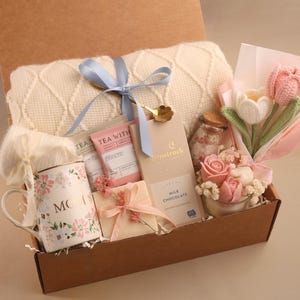 Unique Gifts for Mom, Happy Mother's Day Gift Box with Blanket, Gift for Mom, Mother's Day Gift Basket, Gift Box for Women, Gift for Her PinkTulip BlueRibbon