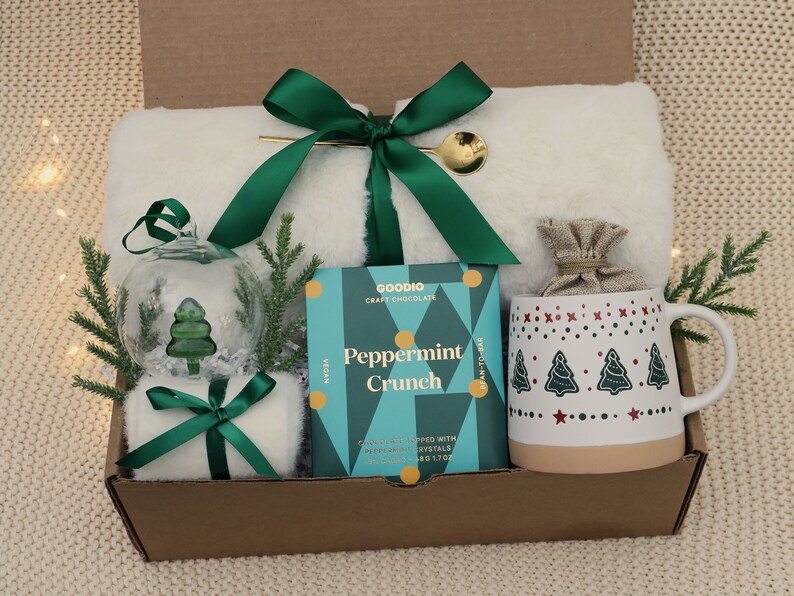 Caja de regalo navideña, canasta de regalo de Navidad, regalo hygge, envío de un abrazo, caja de regalo para mujer, paquete de cuidado para ella, regalo de agradecimiento, idea de caja de regalo GlassBall Peppermint