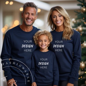 Marine Gruppe Mockup Weihnachten Familie Mockup Marine Urlaub Familie Mockup Marine Ferien Saison Paar Mockup Verschiedene Familie Lifestyle Gruppe Mockup