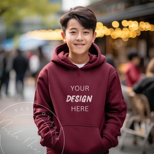 キッズ モックアップ ボーイズ マルーン ギルダン 18500B 18000 パーカー モックアップ 高校生 中学生 男の子 アウトドア ライフスタイル パーカー モックアップ 多様なキッズ 若者 ティーンエイジャー