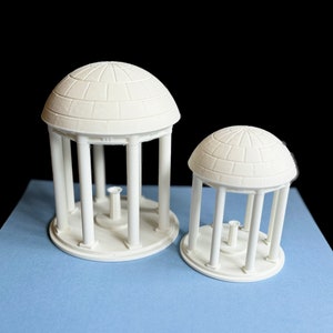 UNC Old Well Figurine | University of North Carolina Gift | Tar Heels Graduation Keepsake | Chapel Hill Alumni Decor | College Dorm Decor