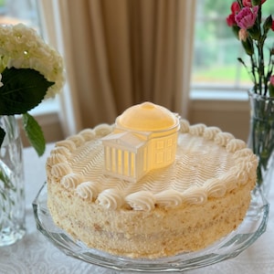 UVA Rotunda Cake Topper with LED Light: Graduation Party Decor, Alumni Gift