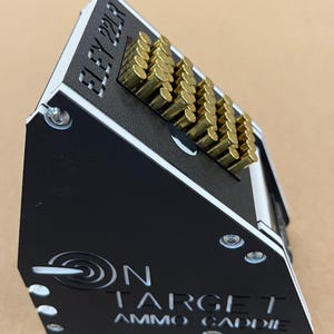 Lapua 22 LR、箱から出してすぐに50個のカートリッジを収納可能、タイマー、電源、アラームのオン/オフスイッチを備えた標準サイズのキャディ、