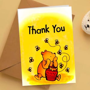Biglietto di ringraziamento digitale di Winnie the Pooh / Illustrazione di libro d'epoca restaurata e migliorata / Api e miele / Interno vuoto / Download stampabile