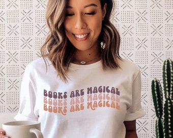 Camiseta com tema de livro para mulheres, camisa de leitura, camisa de professor da semana de leitura, camisa de bibliotecário, camisa de amante de livros, camiseta de livro, camisas de professor