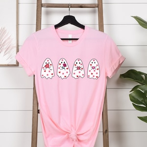 Valentines Day ghost, Cute Ghost, Valentine Ghost Shirt, Retro Valentines Day Shirt, Teacher Valentine’s Day Shirt, Goth Valentine Shirt