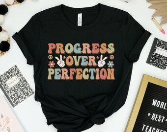 Fortschritt über Perfektion Shirt Geschenk für Lehrer, Geschwindigkeit Lehrer Shirt, Esl Lehrer Tshirt, zurück zur Schule Sweatshirt, ADHS Lehrer, ABA