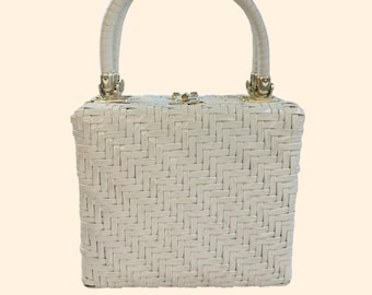 Vintage wit geweven Hong Kong box-portemonnee, Lucite Basket Weave handtas uit het midden van de eeuw, uit het midden van de eeuw, uit het midden van de eeuw