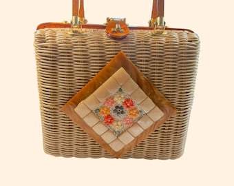1960s Vintage Beige Wicker Box Purse Tropical Miami Florida Lucite Floral Mosaic Handbag