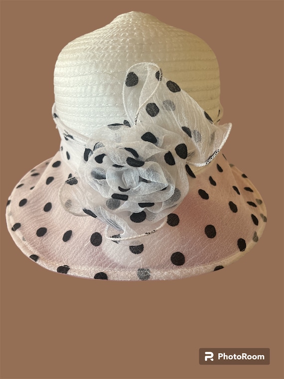 Women’s hat - image 1