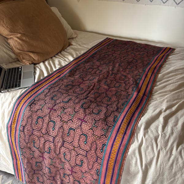 Tela Shipibo textil artesanal natural