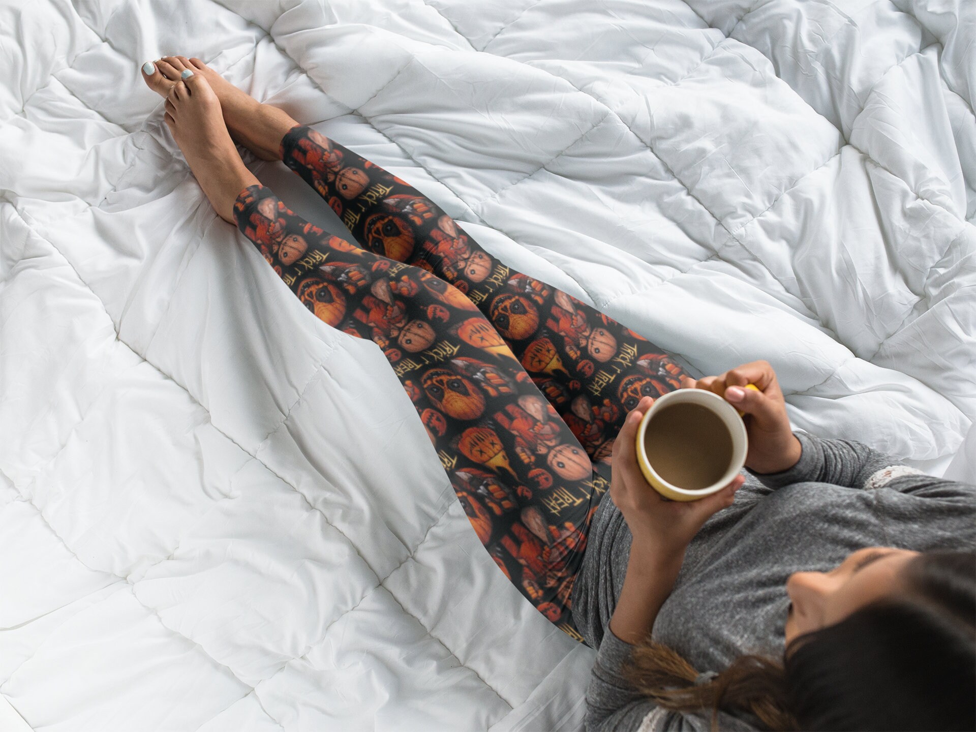 Discover Trick r Treat Leggings