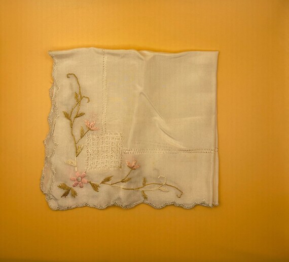 Vintage Floral Embroidered Handkerchief/Hanky - image 1