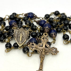 Miraculous Medal Virgin Mary – Heirloom Rosary – Wire Wrapped Catholic Rosary of  Black Onyx and Lapis