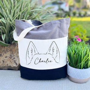 Custom Dog Mom Tote Bag, Personalized Dog Tote Bag, Dog Mom Gift, Dog Owner Gift, Dog Lover Gift, Custom Dog Mom Gift, Pet Lover Tote Bag