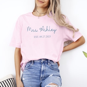 Custom Mrs Shirt, Custom Wedding Date Tshirt,Honeymoon Gift,Future Mrs Shirt,Bride to be Gift,Bride Shirt,Personalized Mrs Last Name T-shirt
