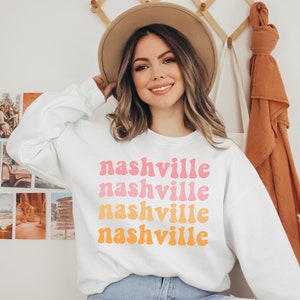 Nashville Girl's Trip Sweatshirt, Nashville Tennessee College Girls Group Trip Vacation Crewneck Womens Pullover Gift Sweater Shirts