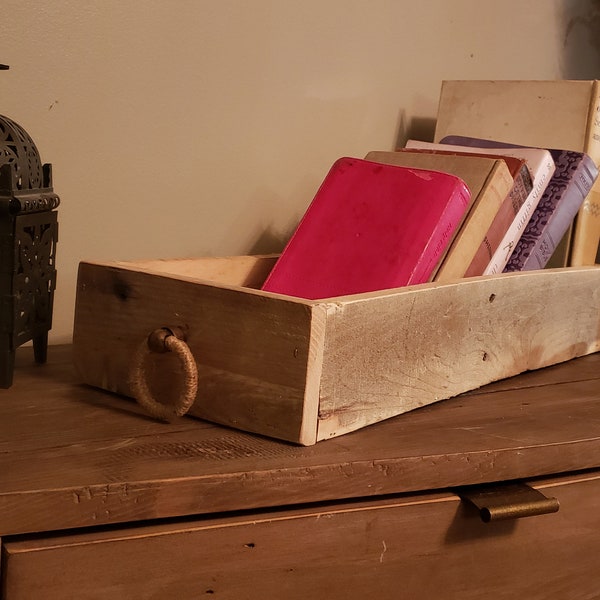 Custom Oak tray, Decorative pallet wood box, display box, farmhouse decor, centerpiece, Rustic tray, reclaimed wood box with handles