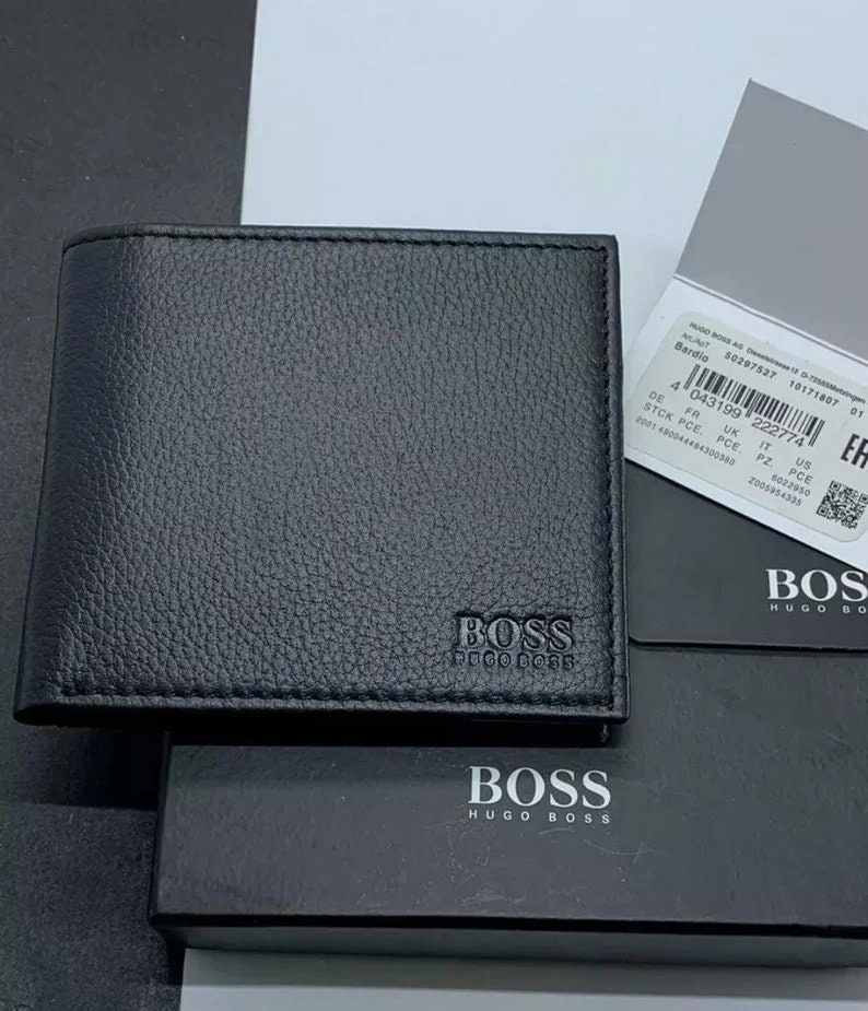 BOSS by Hugo Boss Men's Structured Trifold Wallet